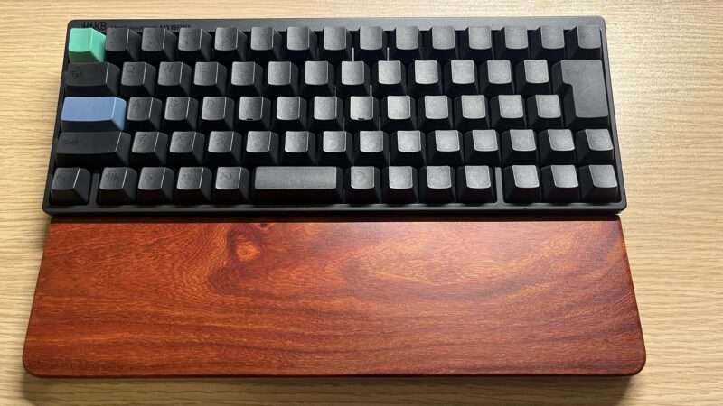 HHKBキーボード新色(ブルー・グレー)のカラーキートップ交換後