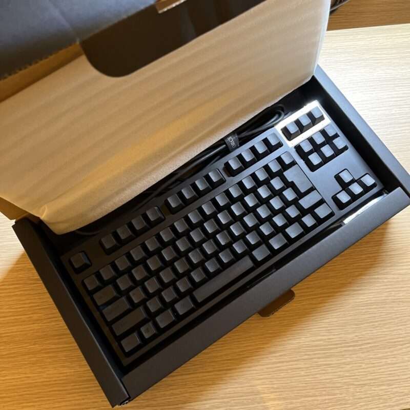 東プレ REALFORCE SA R2のマットな美しいデザイン