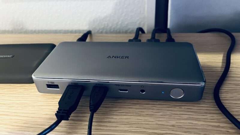 Anker 563 USB-C ドッキングステーション
