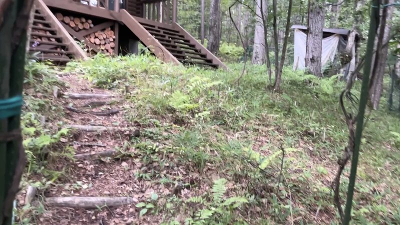 建物までのアプローチ