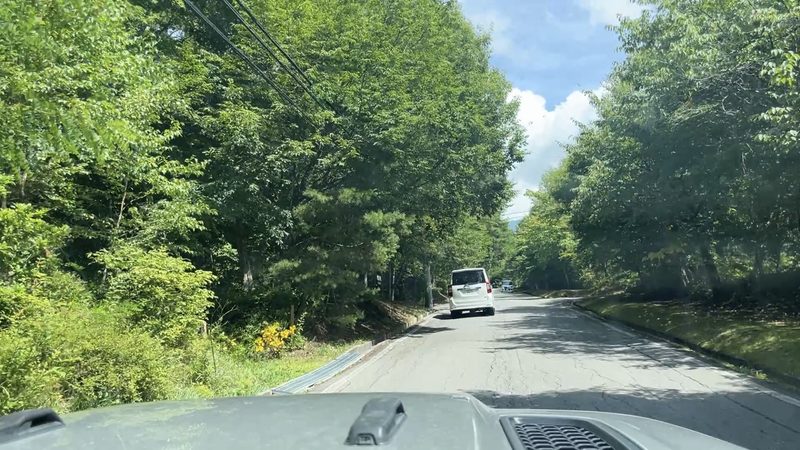 ジープで別荘地へ